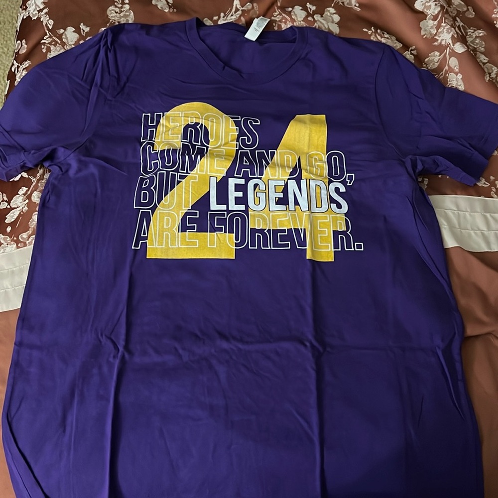 KOBE XL tshirt “ heroes come and go but legends are forever”